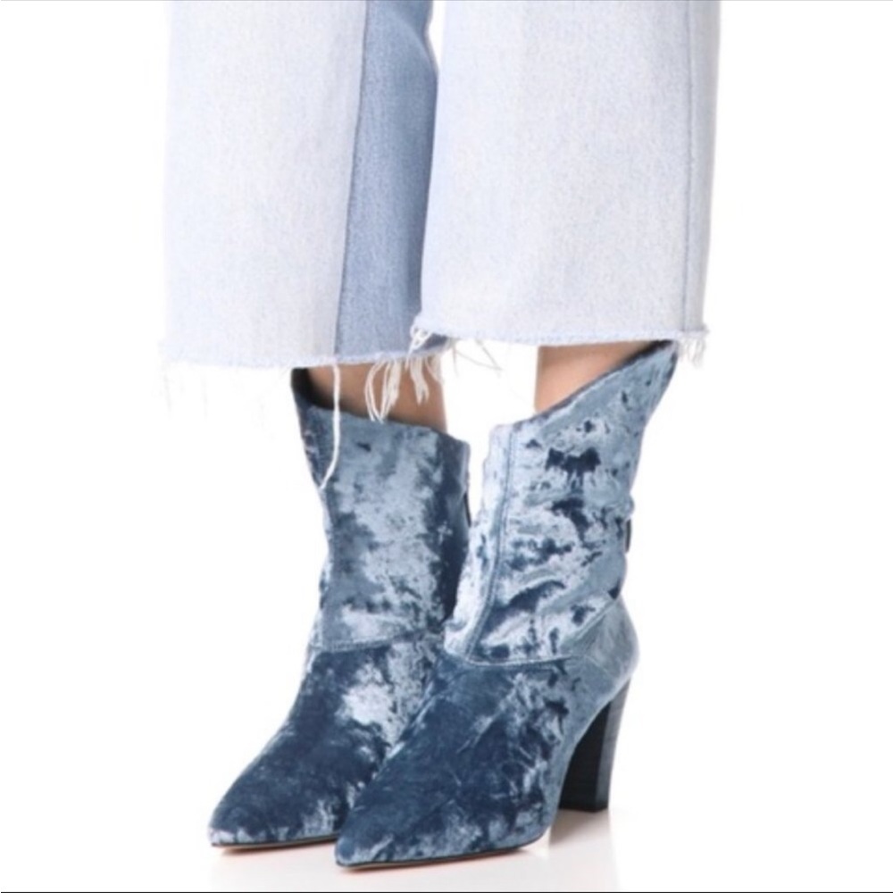 Free people light blue/gray velvet boots